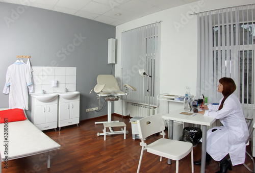 Doctor at gynecologist's office © Tatiana Belova