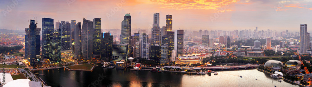 Naklejka premium Singapur o zachodzie słońca