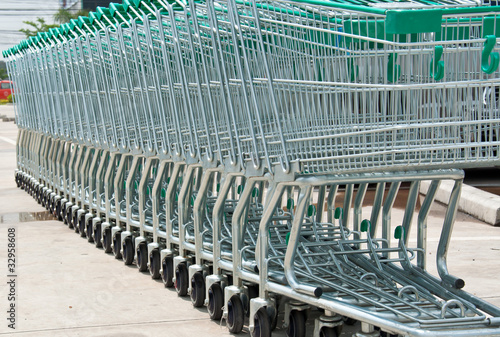 supermarket shopping cart © jiggo