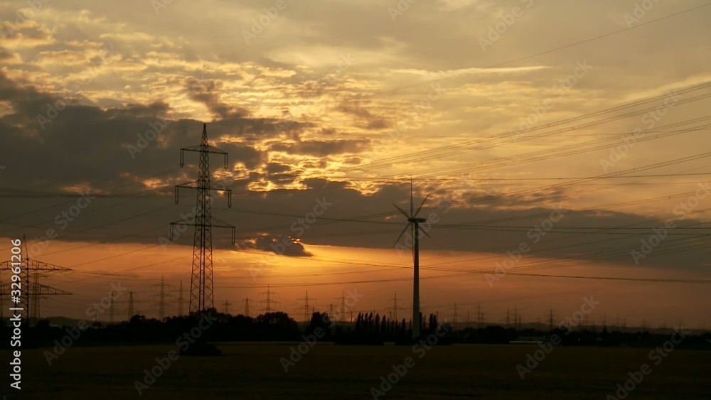 Strommasten, ZEITRAFFER, Sonnenuntergang Strommasten, ZEITRAFFER, Sonnenuntergang