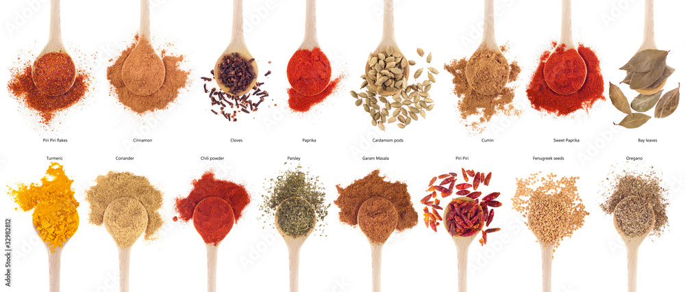 Spices collection on spoons - obrazy, fototapety, plakaty 
