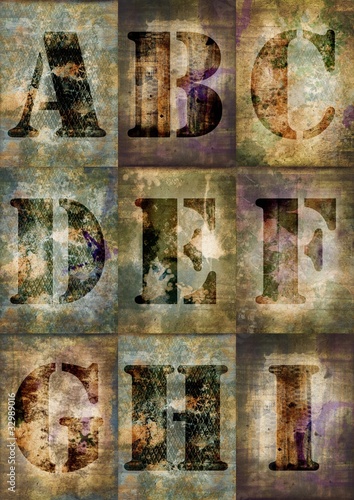 Alphabet grunge A à I © Delphotostock