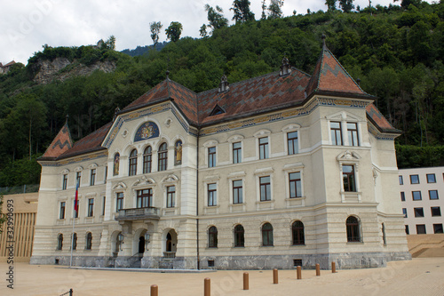Regierungsgeb  ude Liechtenstein
