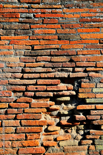 Pompei - scavi - muro photo