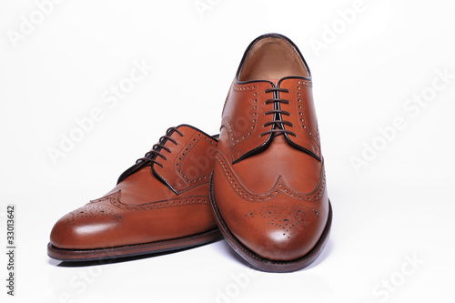 Maßschuhe - Ein Paar braune Schuhe
