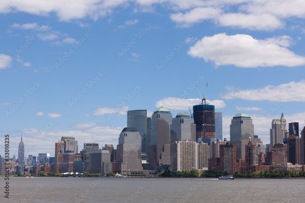 Fototapeta premium NEW YORK CITY march 2011. Lower Manhattan at sunset panorama fro