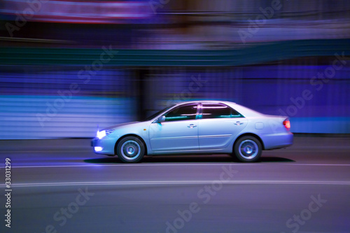 moving on night street car © Anion