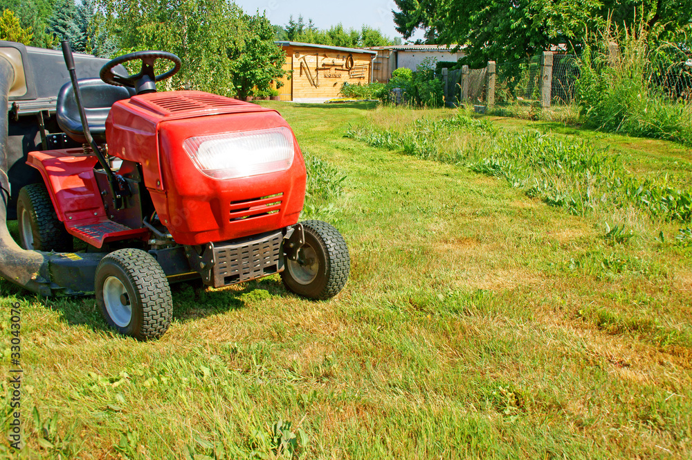 Obraz premium lawn tractor