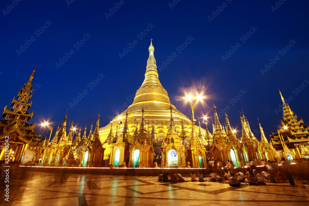 Fototapeta premium Shwedagon pagoda