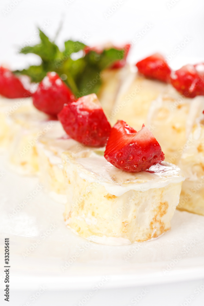 Sweet rolls with strawberry Sweet rolls with strawberry