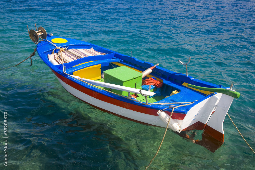 grèce, cyclades, amorgos : katapola, barque