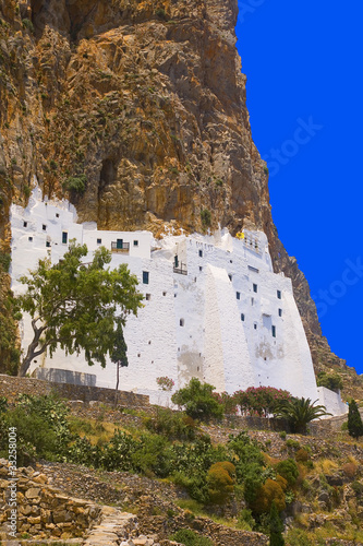 grèce; cyclades; amorgos : monastère de chozoviotissa