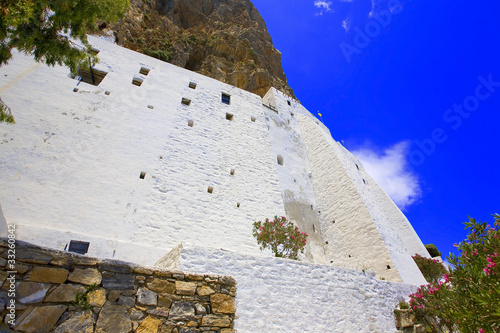 grèce; cyclades; amorgos : monastère de chozoviotissa photo