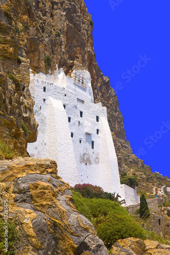 grèce; cyclades; amorgos : monastère de chozoviotissa