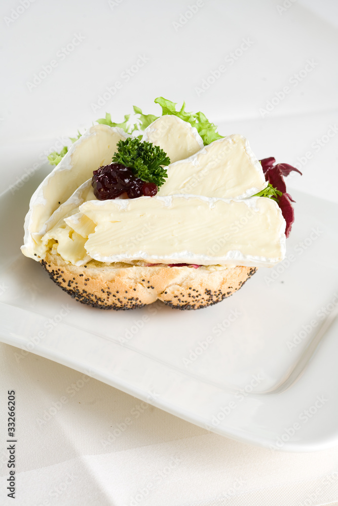 Camembertbrötchen