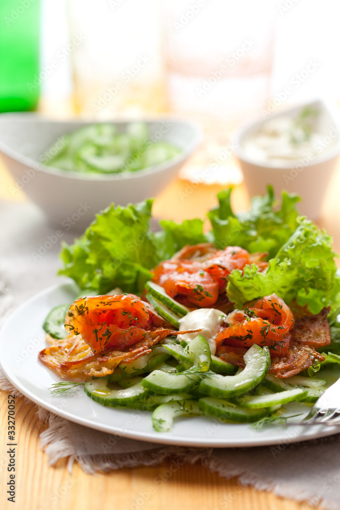 Potato rosti with smoked salmon and cucumber salad Potato rosti with smoked salmon and cucumber salad