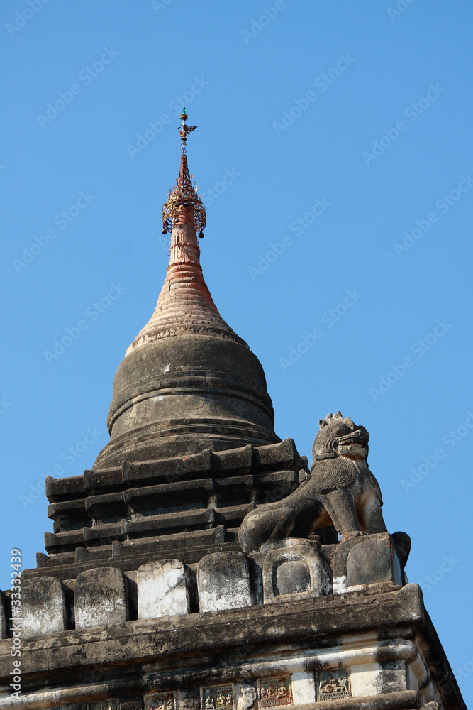 Pagoda in Thatbyinnyu Temple