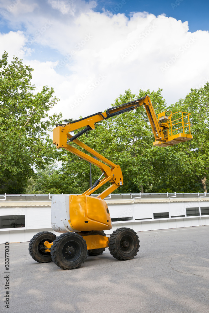 Cesta elevadora autopropulsada Cesta elevadora autopropulsada