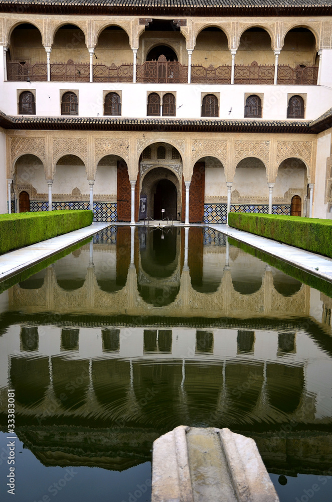 Patio de los Arrayanes en la Alhambra