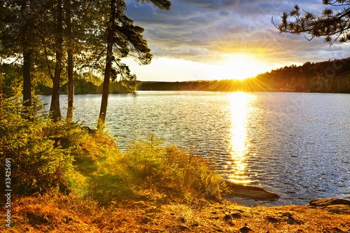 Fototapeta Naklejka Na Ścianę i Meble -  Sunset over lake