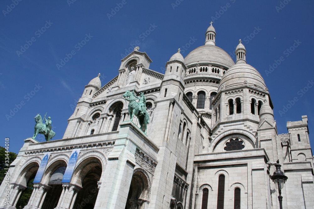 sacre coeur church in Paris