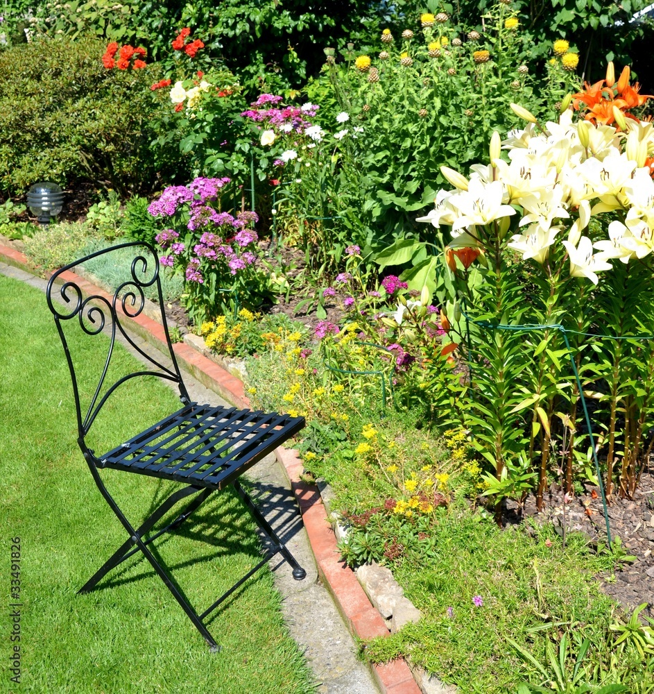 Stuhl im Garten