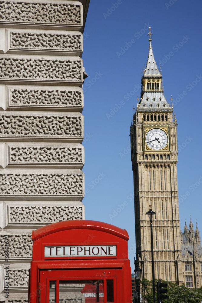 Obraz premium Big Ben and Red Telephone Booth