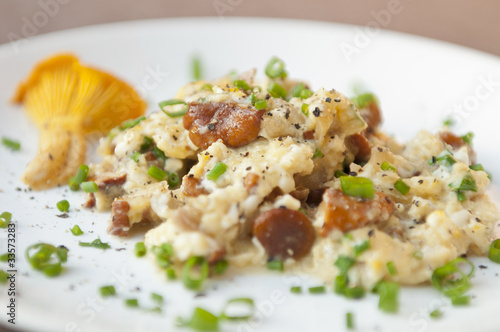 Scrambled Eggs with Chanterelle