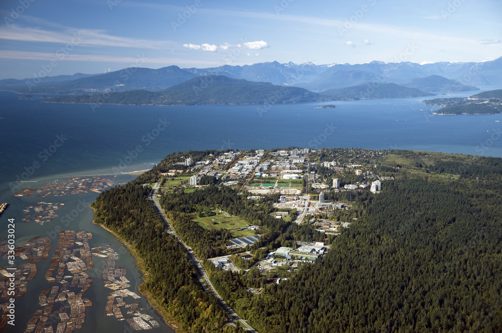 Fototapeta premium Aerial view of Vancouver, UBC and sea