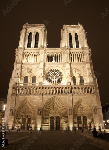 Stock Photo: Paris - Notre-Dame cathedral in the night