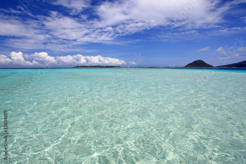 伊平屋島の美しく透き通った海