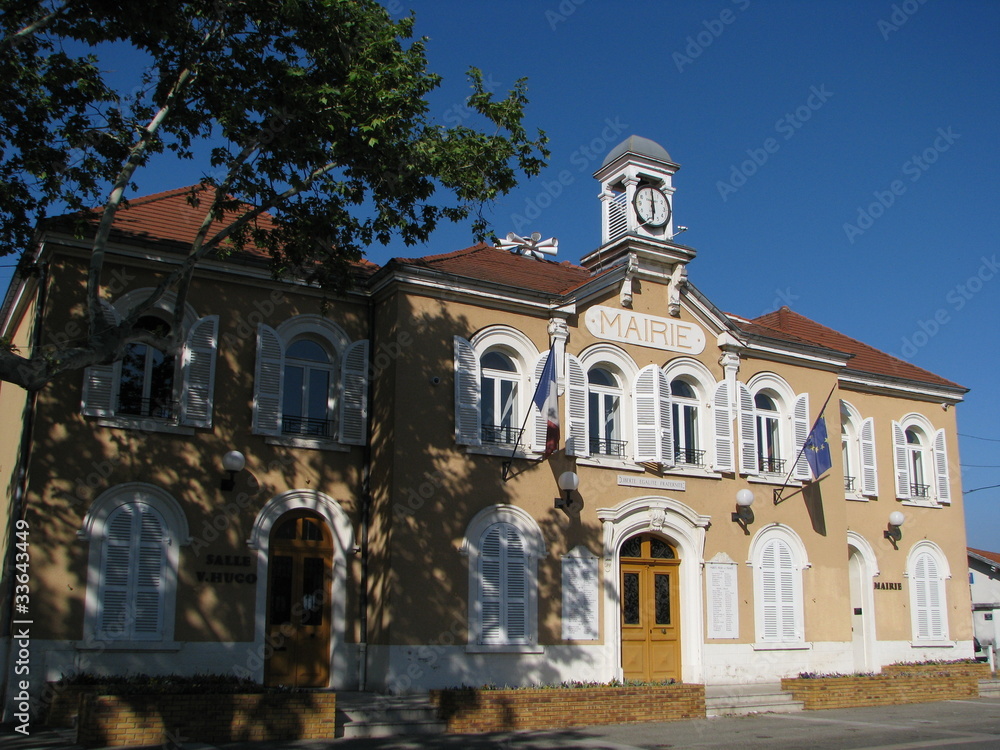 Obraz premium Mairie de Sathonay-Camp - Rhone