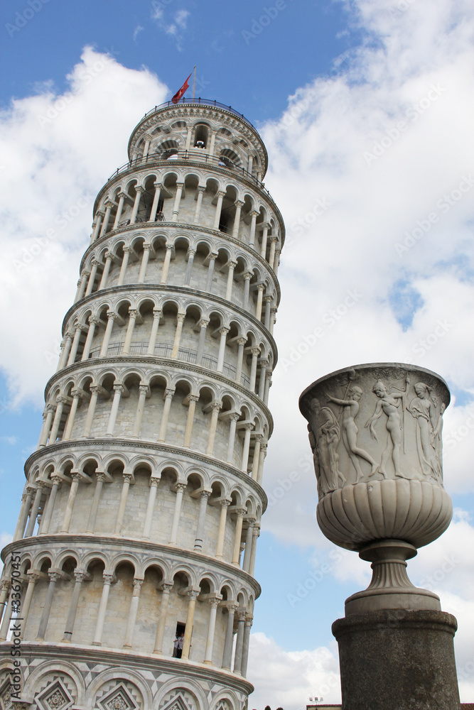 pendant tower at Pisa
