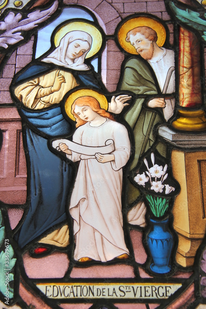Education de la Vierge, vitrail d'un caveau du cimetière du Père Lachaise à Paris