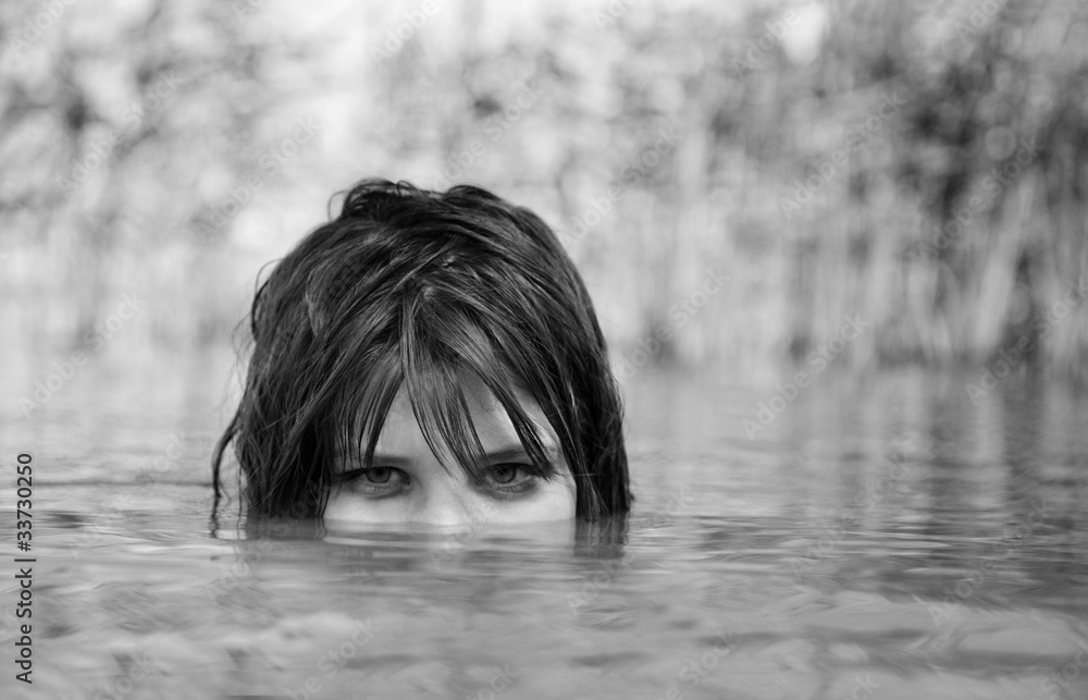 Fototapeta premium Girl in the river.
