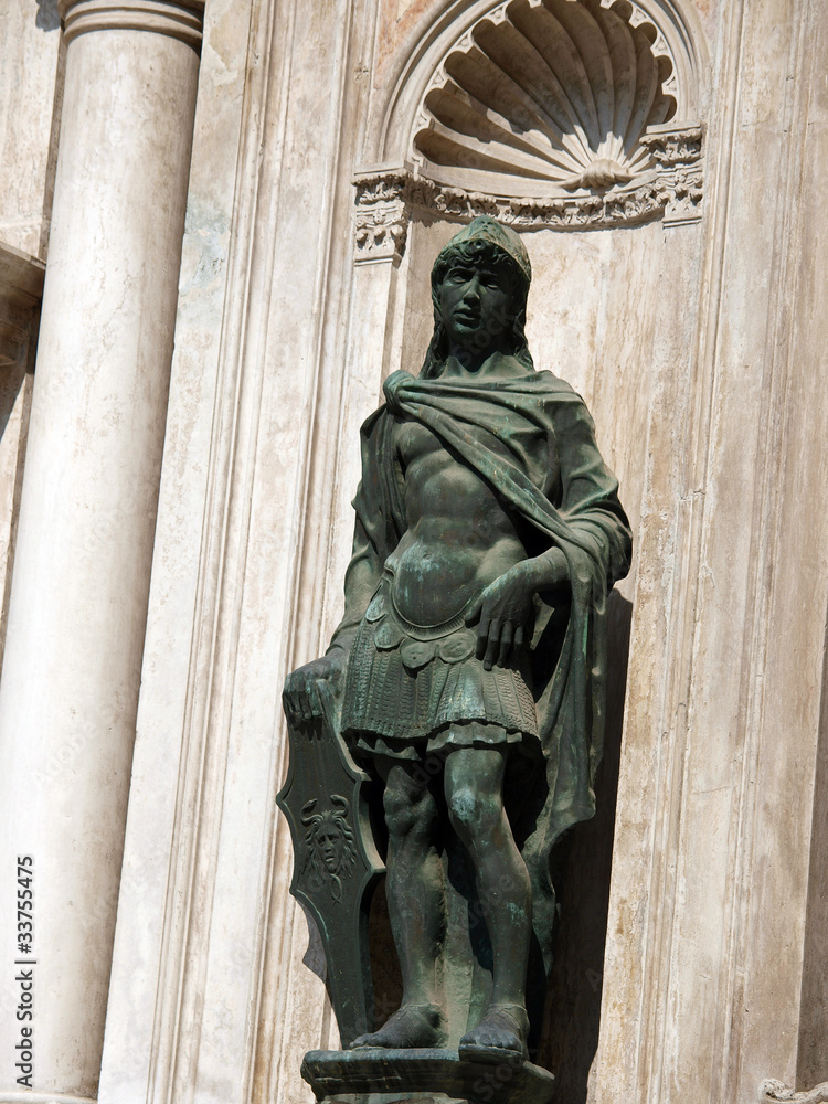 Fototapeta premium Venice - sculpture in the courtyard of the Palace of Doges