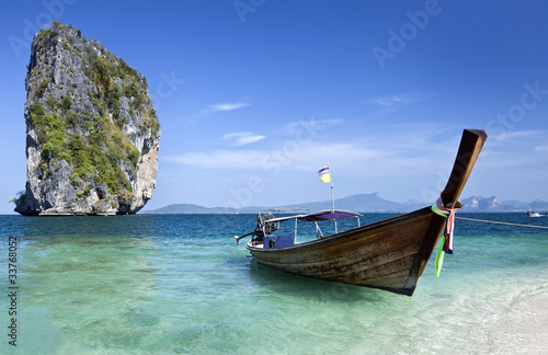 Long tail boat in Thailand © Mikael Damkier