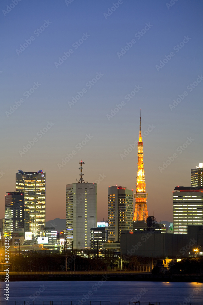 東京タワーとウォーターフロント