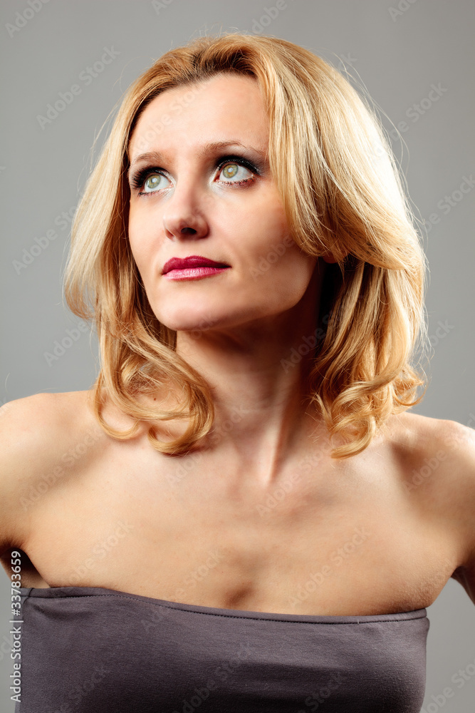 Naklejka premium Beautiful blond woman