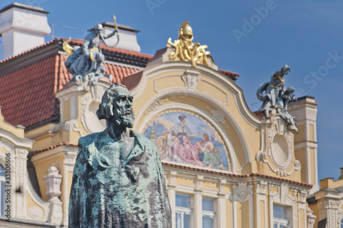 Jan Hus statue