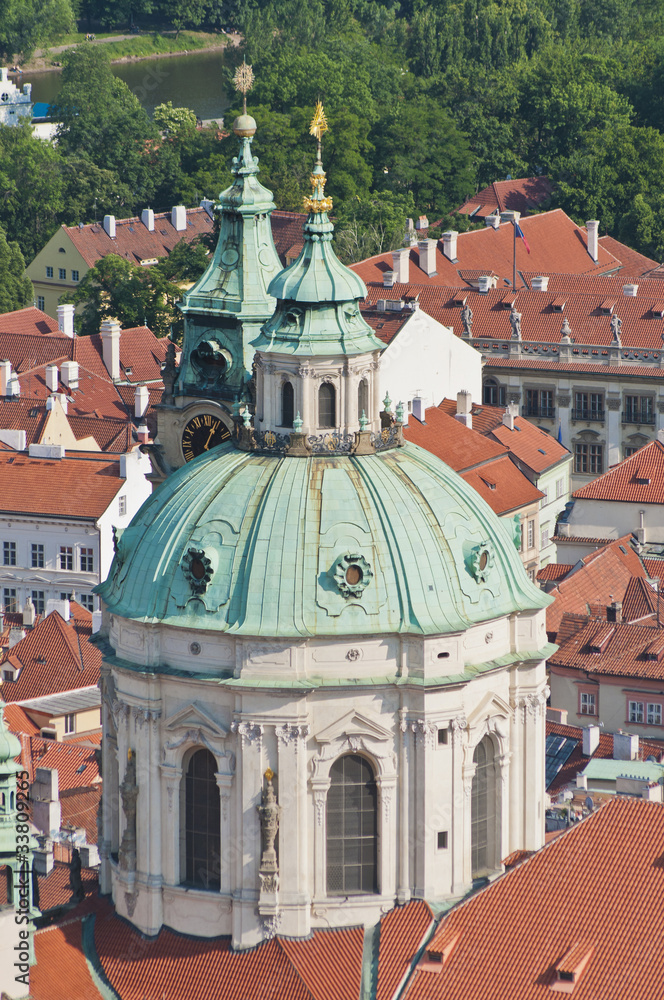 Obraz premium Saint Nicholas Church at Prague as seen from Petrin lookout Towe