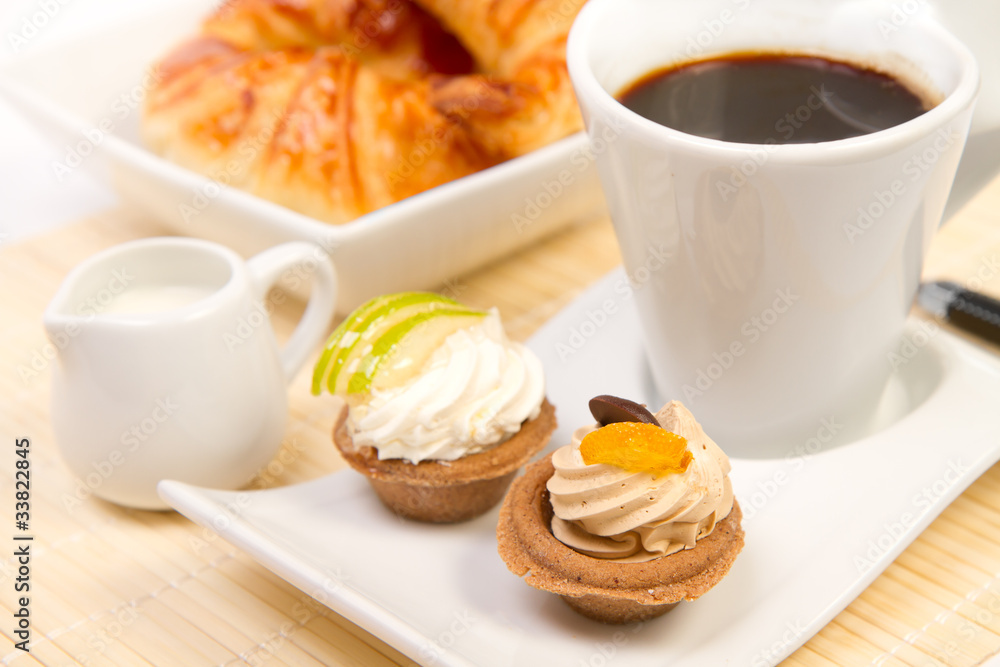 Breakfast served Breakfast served