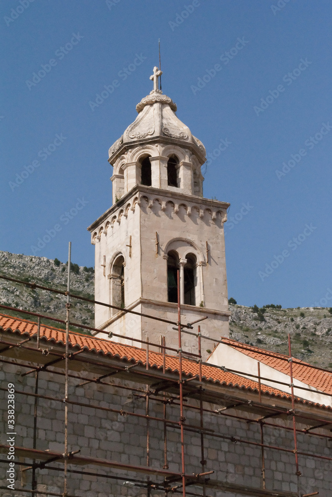 Fototapeta premium dubrovnik church under reconstruction