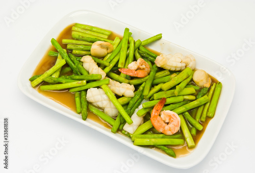Fried asparagus with shrimp