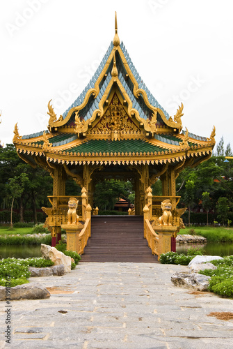 Wallpaper Mural Thai-style architecture Torontodigital.ca