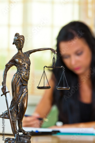Obraz na płótnie Rechtsanwalt und Justitia