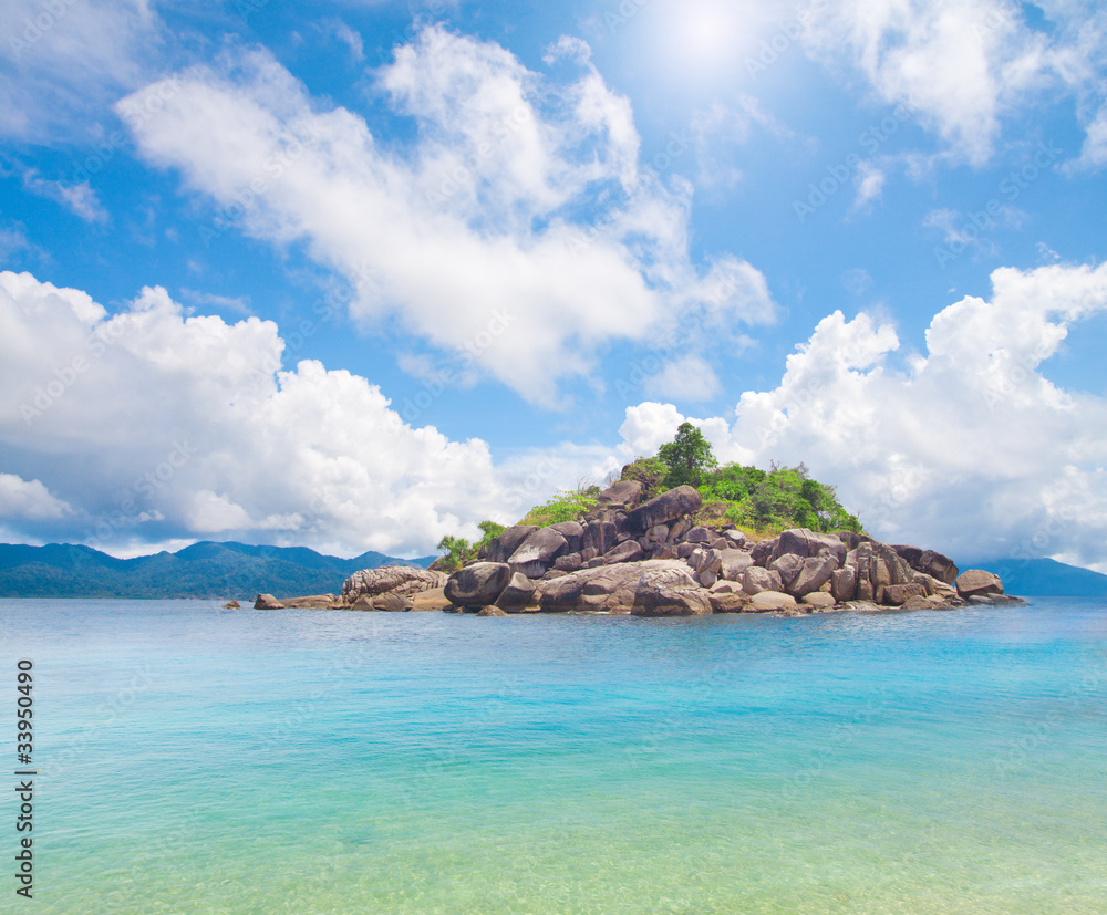 Fototapeta premium island and beautiful tropical sea