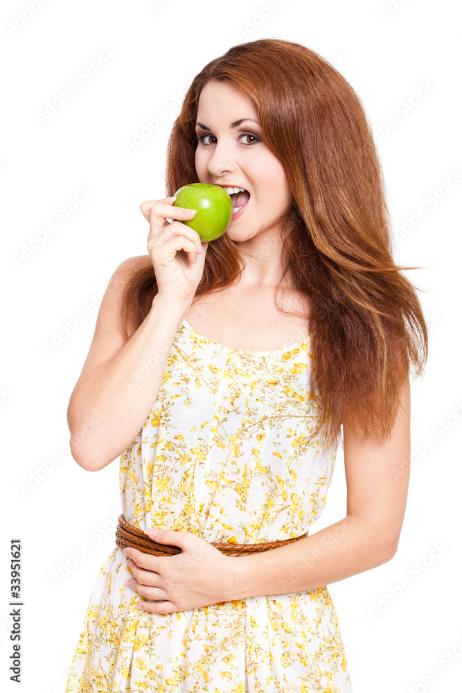 junge Frau im Sommerkleid mit Apfel junge Frau im Sommerkleid mit Apfel