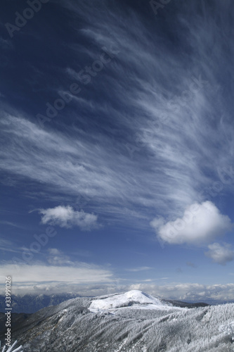 武石峰と絹雲