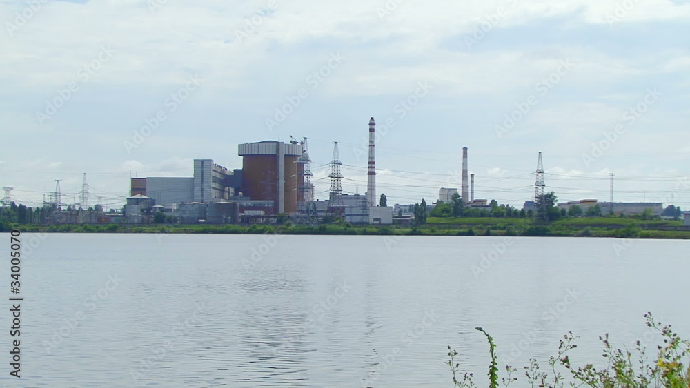 Nuclear Power Plant on Lake Nuclear Power Plant on Lake